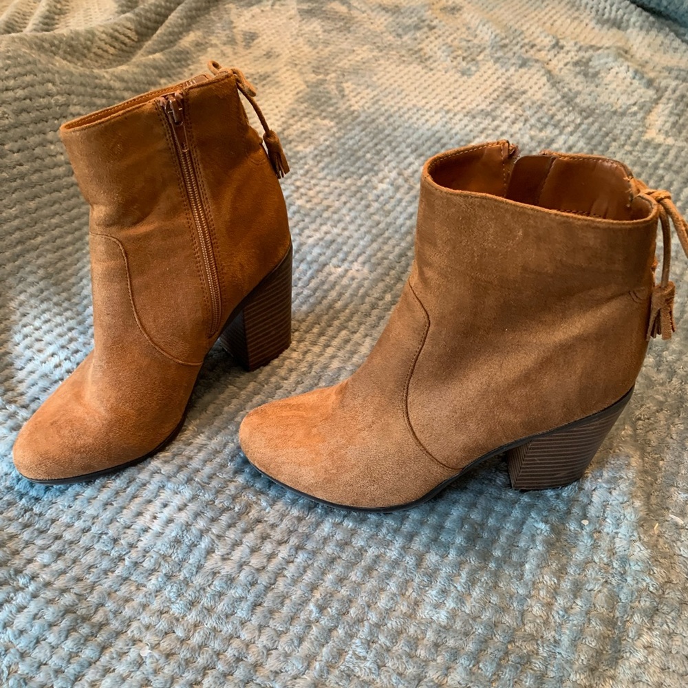Ankle booties